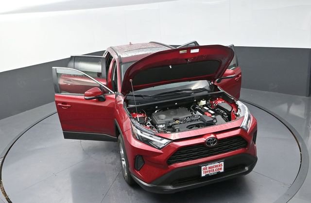 New 2025 Toyota RAV4 XLE w/ Convenience Package AWD/4WD image 36