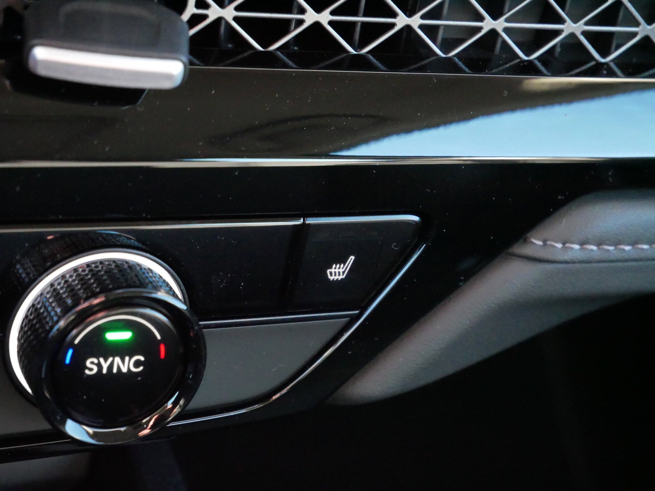 Certified 2025 Honda Accord EX-L image 29