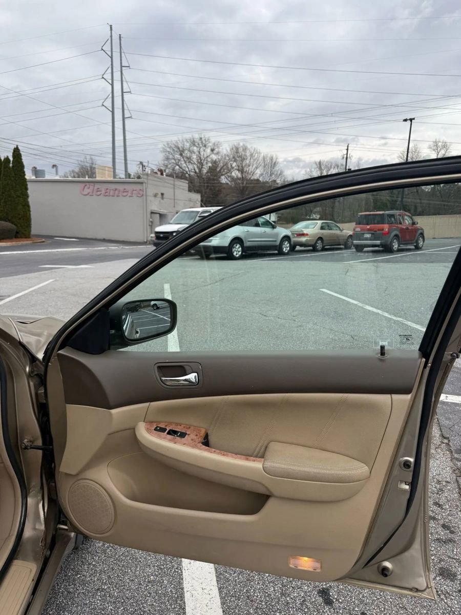 Used 2005 Honda Accord EX-L image 21