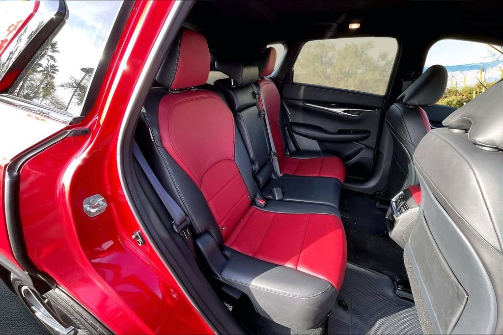 Used 2025 INFINITI QX50 Sport image 27
