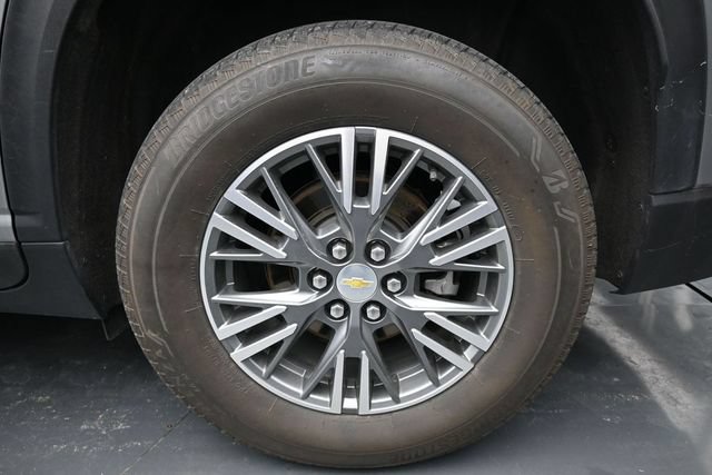 Used 2024 Chevrolet Traverse LT FWD image 10