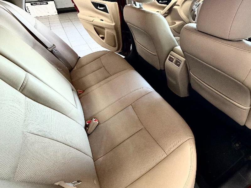 Used 2016 Nissan Altima 2.5 SL w/ 2.5 Technology Package FWD image 17
