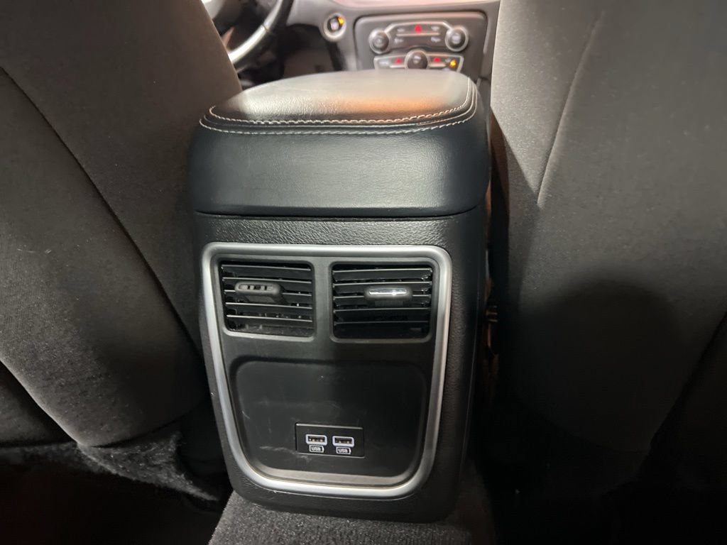 Used 2023 Dodge Charger SXT RWD image 13