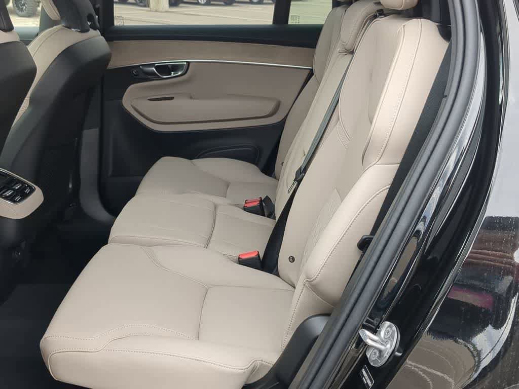 New 2026 Volvo XC90 B6 Plus w/ Protection Package AWD/4WD image 18