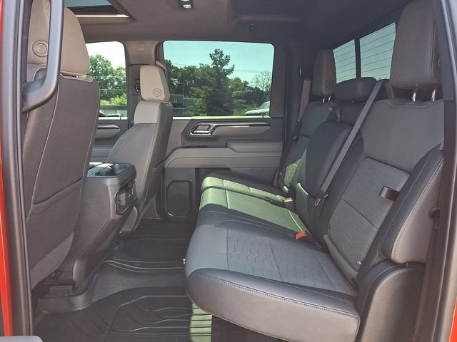 Used 2025 Chevrolet Silverado 2500 ZR2 AWD/4WD image 21