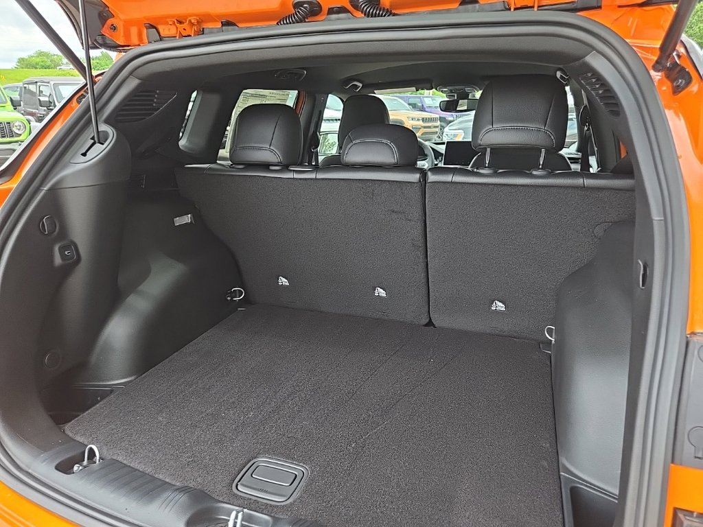 New 2026 Jeep Compass Latitude AWD/4WD image 92