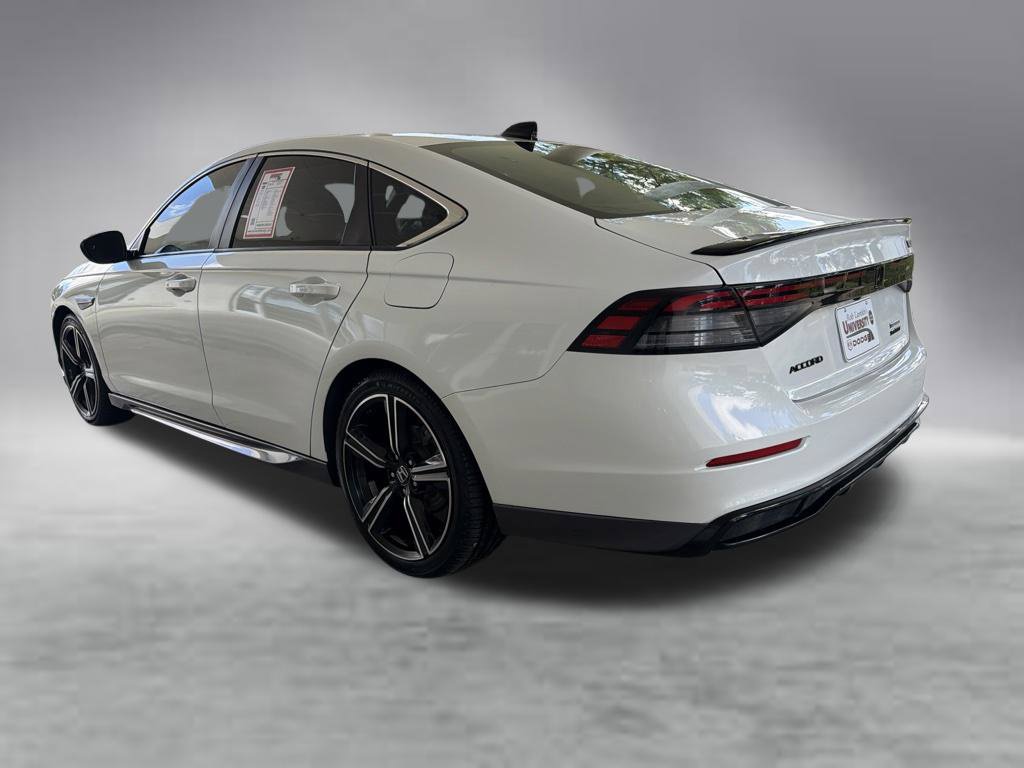Used 2023 Honda Accord Sport image 4