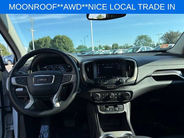 Used 2024 GMC Terrain Denali w/ Denali Premium Package AWD/4WD image 20