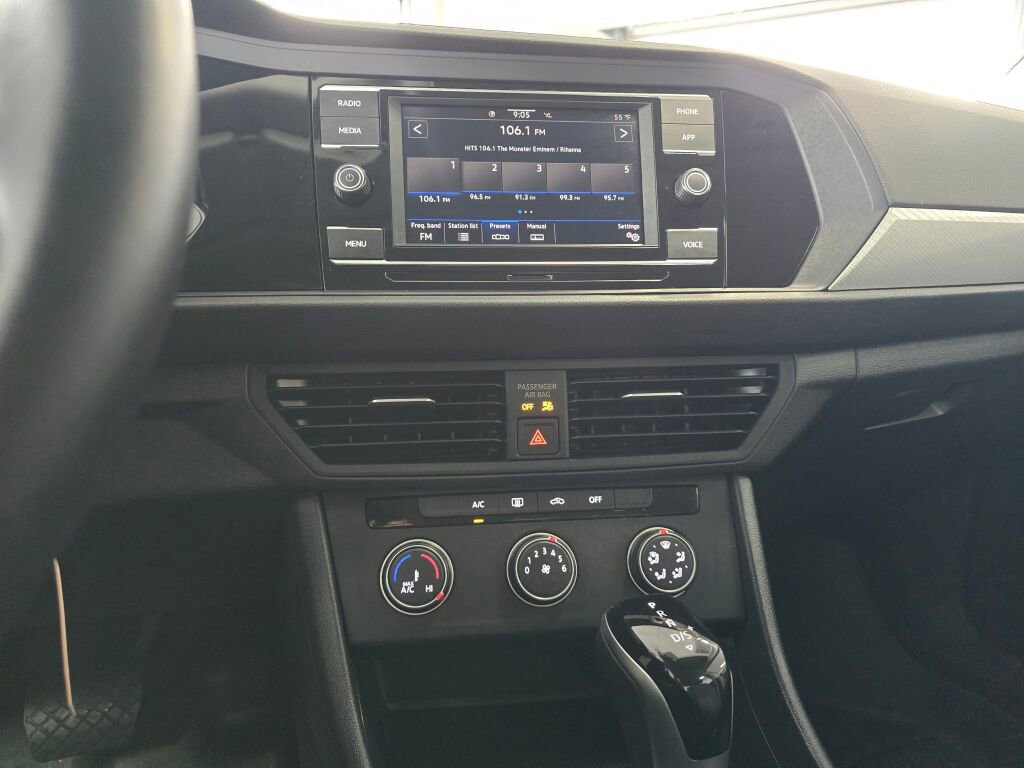 Used 2024 Volkswagen Jetta S image 27