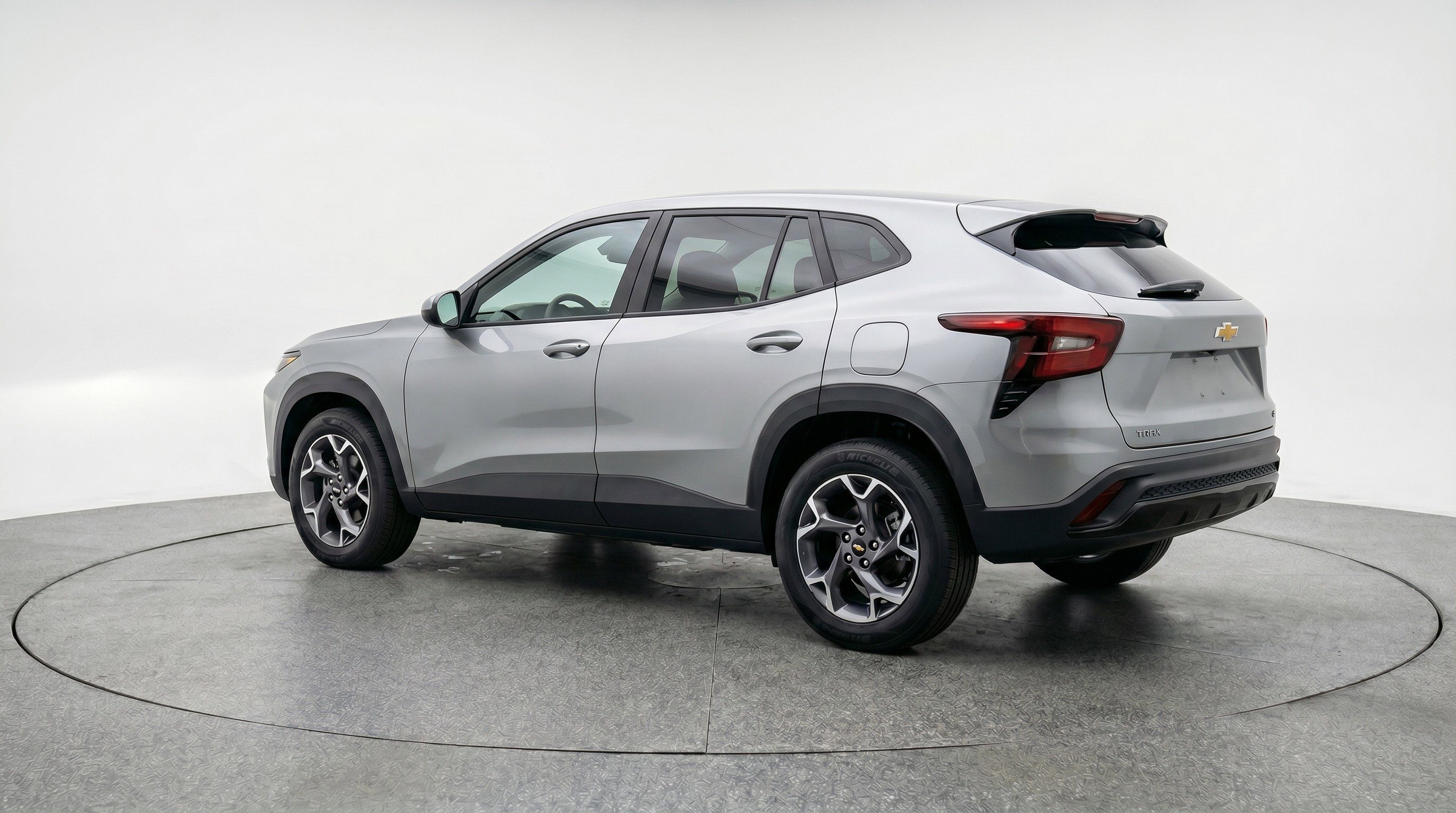 Used 2025 Chevrolet Trax LT w/ LT Convenience Package FWD image 6