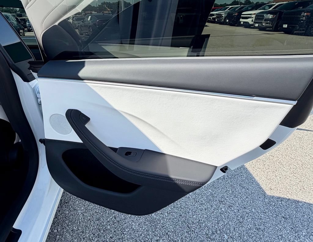Used 2025 Tesla Model 3 Performance AWD/4WD image 13