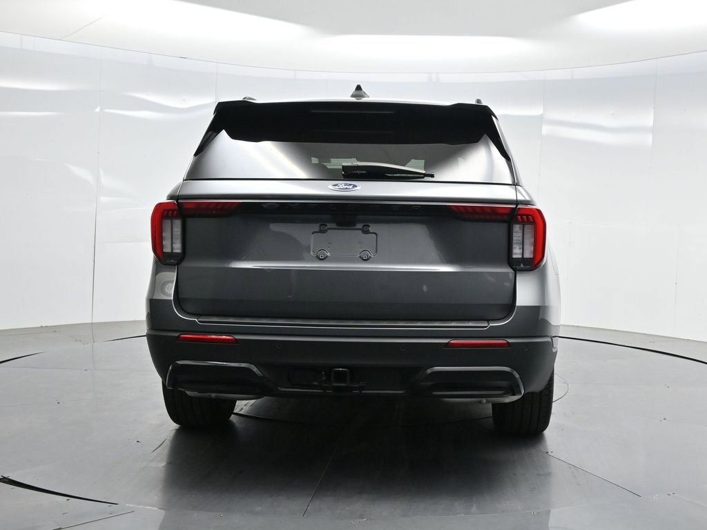 Used 2025 Ford Explorer ST-Line w/ Premium Package image 38