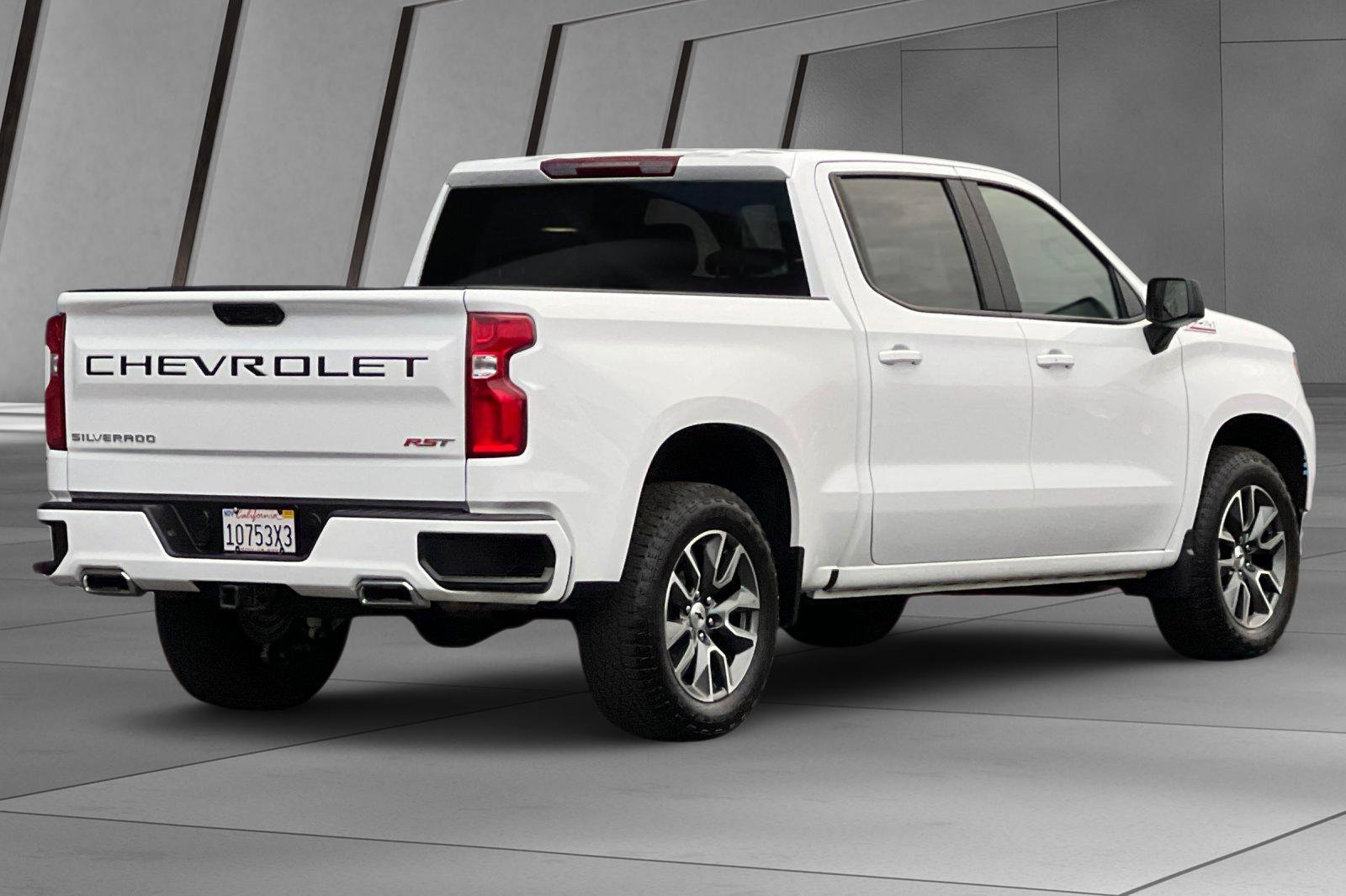 Used 2024 Chevrolet Silverado 1500 RST w/ Z71 Off-Road Package image 4