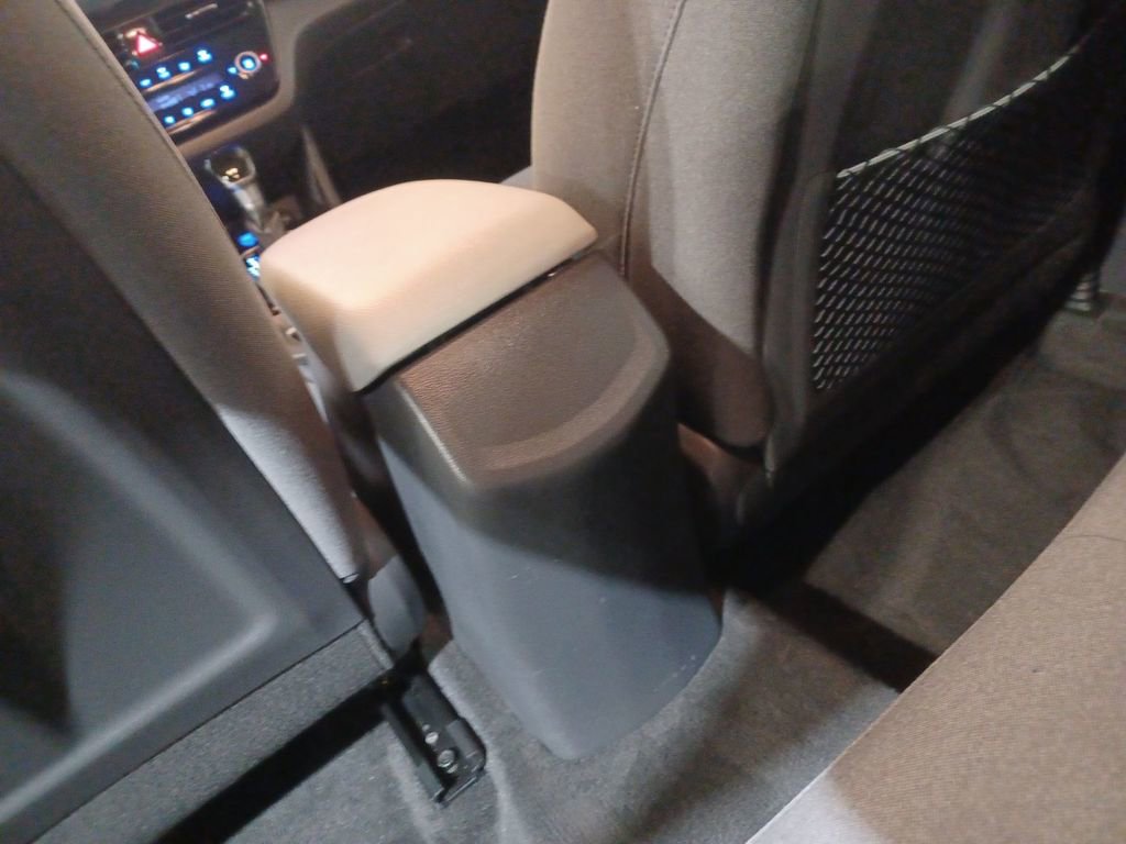 Used 2020 Hyundai Ioniq Blue image 21