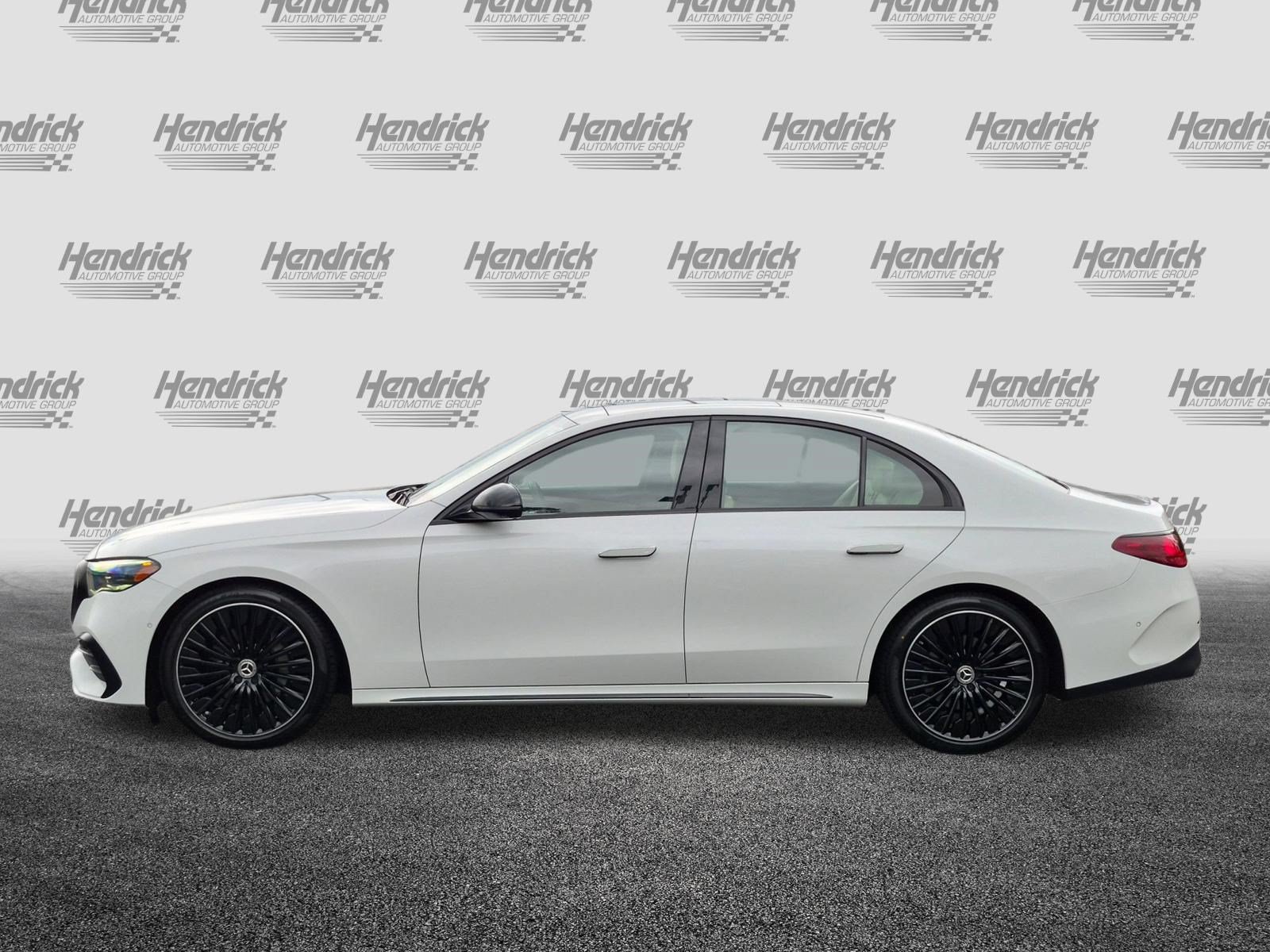 Used 2024 Mercedes-Benz E 350 4MATIC Sedan w/ Airmatic Package image 7