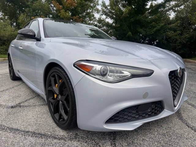 Used 2021 Alfa Romeo Giulia Ti w/ Nero Edizione RWD image 31