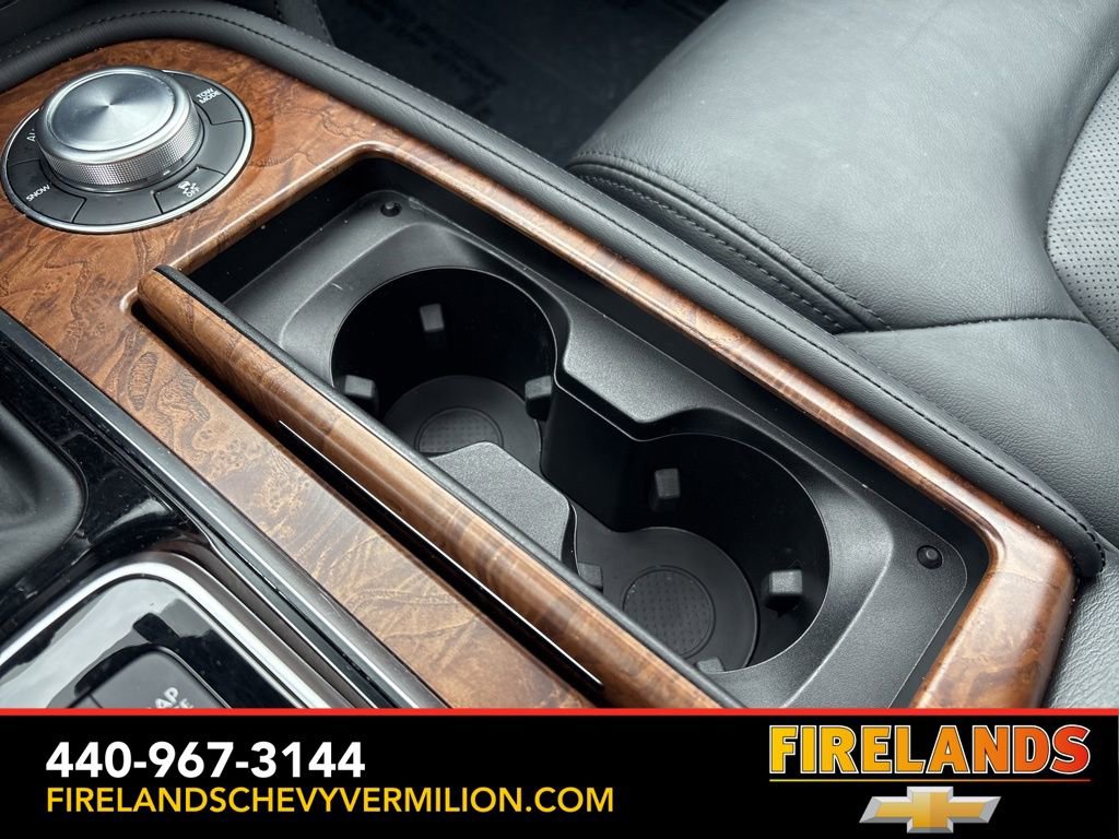 Used 2024 Nissan Armada SL image 28