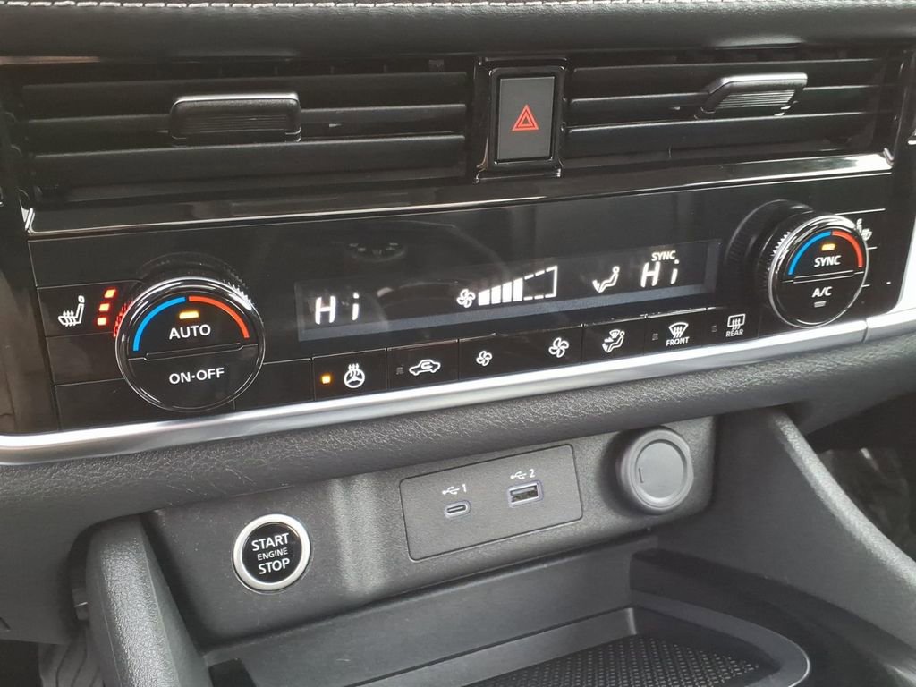 Certified 2023 Nissan Rogue SV w/ SV Premium Package image 20