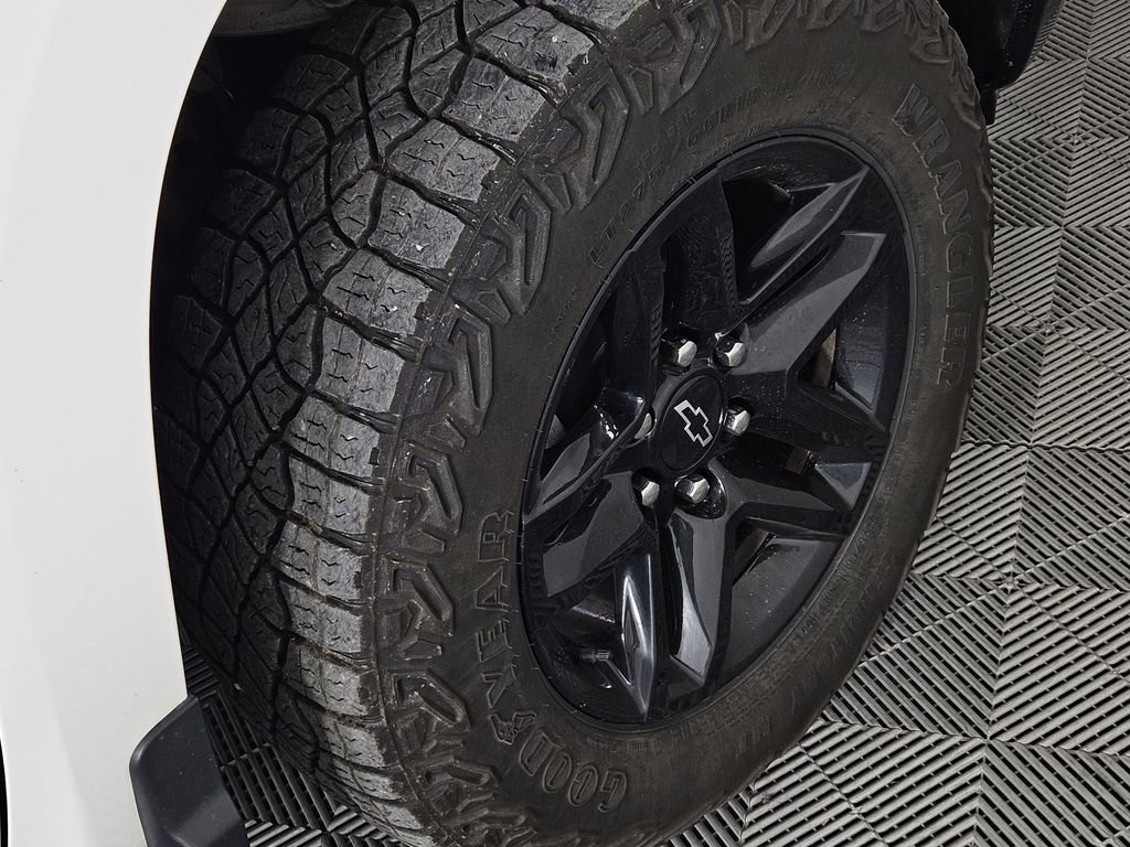 Used 2023 Chevrolet Silverado 1500 LT Trail Boss w/ Protection Package AWD/4WD image 7