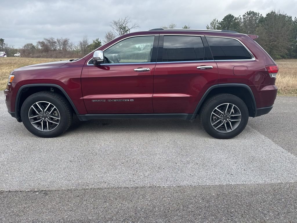 Used 2022 Jeep Grand Cherokee Limited AWD/4WD image 2