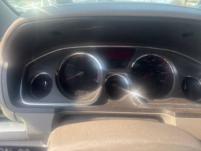 Used 2015 GMC Acadia SLT image 29