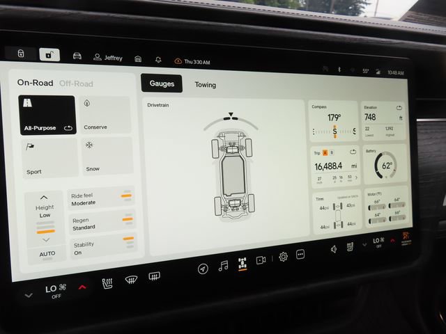Used 2024 Rivian R1S Adventure AWD/4WD image 26