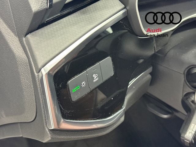 Used 2025 Audi Q3 2.0T Premium w/ Convenience Package image 32