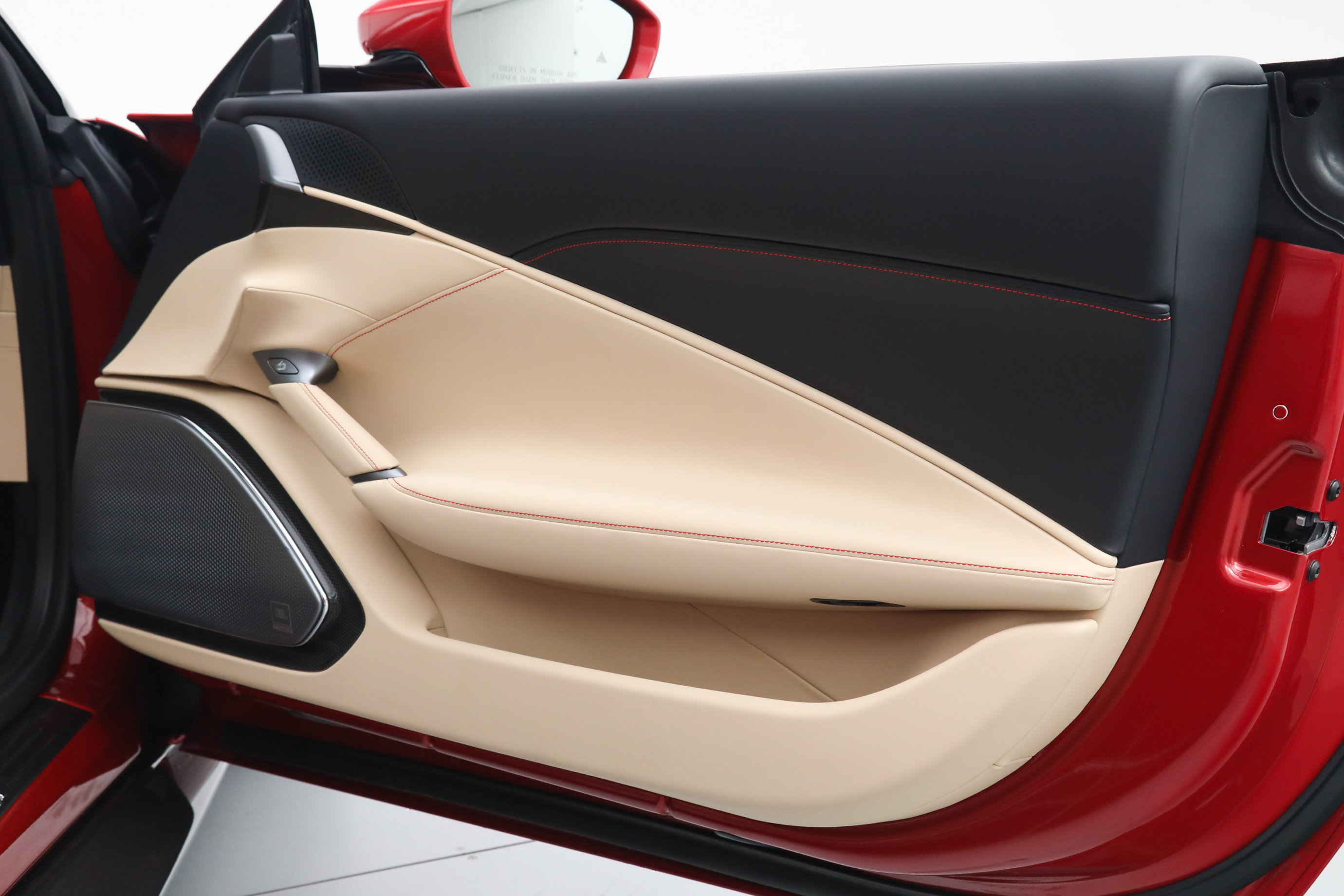 Certified 2025 Ferrari Roma Spider RWD image 22