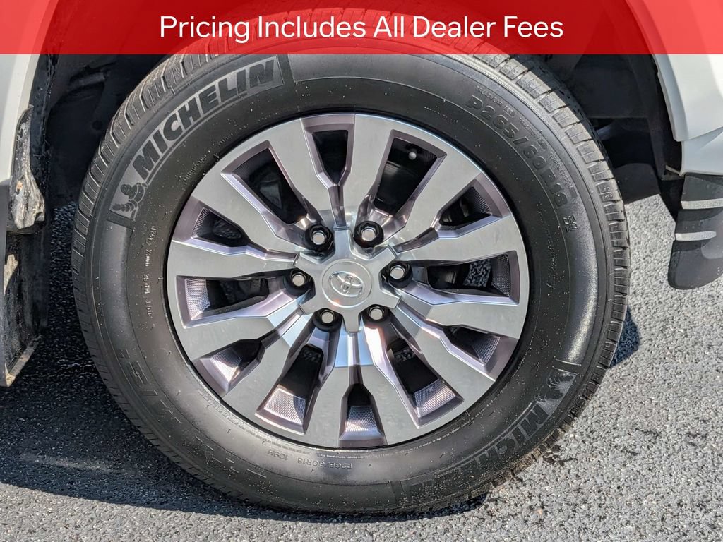Used 2022 Toyota Tacoma Limited RWD image 12