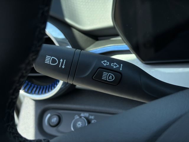 Used 2026 Chevrolet Trax LT w/ Sunroof Package image 31