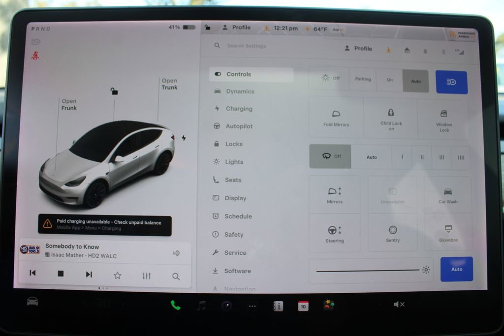 Used 2021 Tesla Model Y Long Range image 33