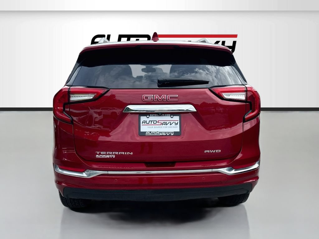 Used 2024 GMC Terrain Denali AWD/4WD image 6