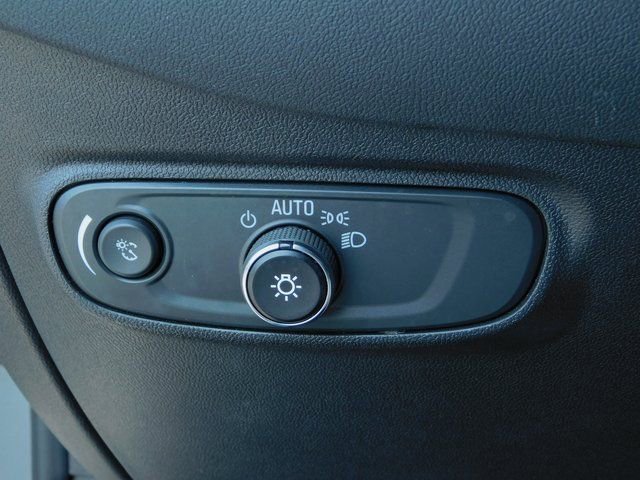 Used 2024 Chevrolet Equinox LT image 32