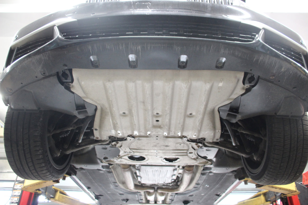 Used 2018 BMW M760i xDrive image 93