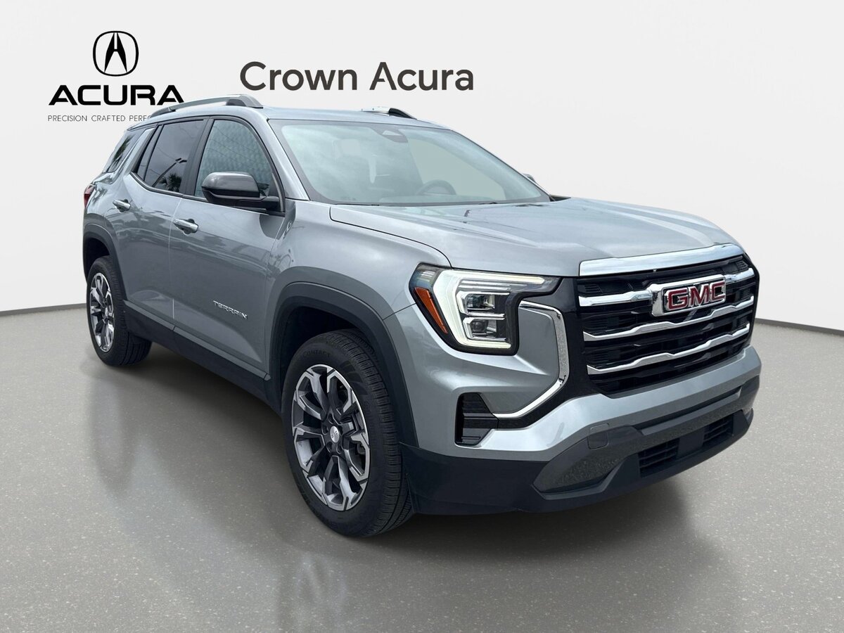 Used 2025 GMC Terrain Elevation w/ Elevation Premium Package AWD/4WD image 6