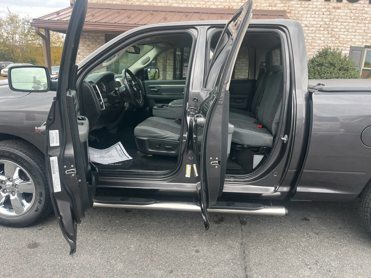 Used 2014 RAM 1500 Big Horn image 18