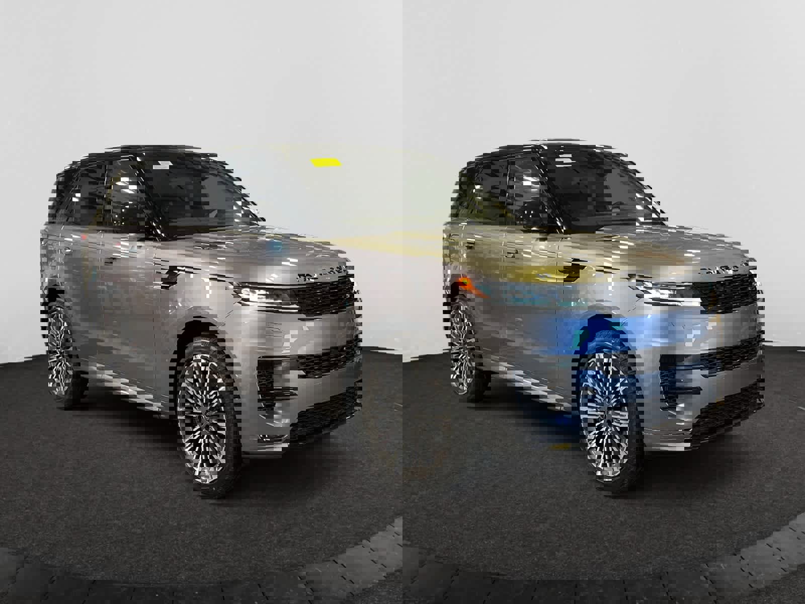 New 2025 Land Rover Range Rover Sport Dynamic SE image 3