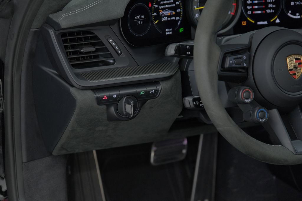 Used 2025 Porsche 911 GT3 RS RWD image 49