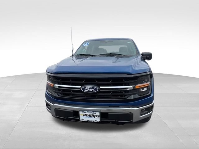 Used 2025 Ford F150 XLT w/ Equipment Group 301A Standard AWD/4WD image 3