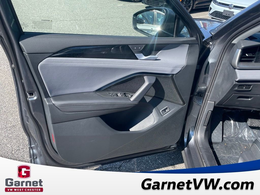New 2026 Volkswagen Tiguan SE image 10