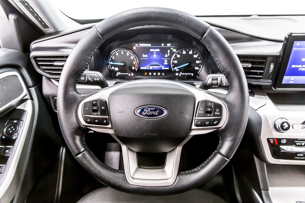 Used 2021 Ford Explorer XLT AWD/4WD image 20