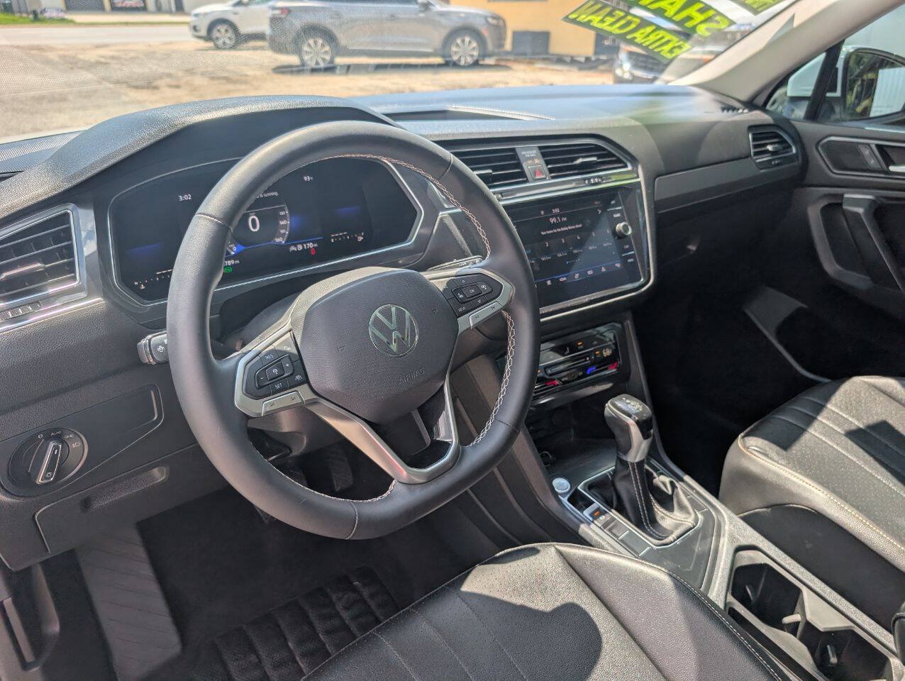 Used 2022 Volkswagen Tiguan SE FWD image 18