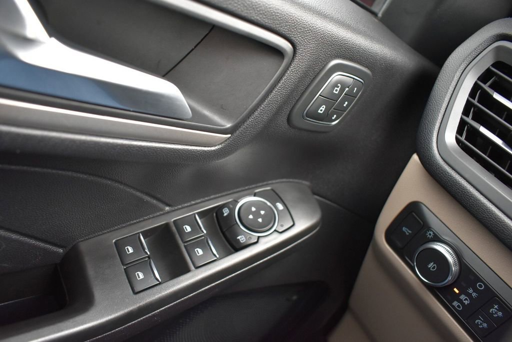 Used 2021 Ford Escape SEL w/ Technology Package image 26