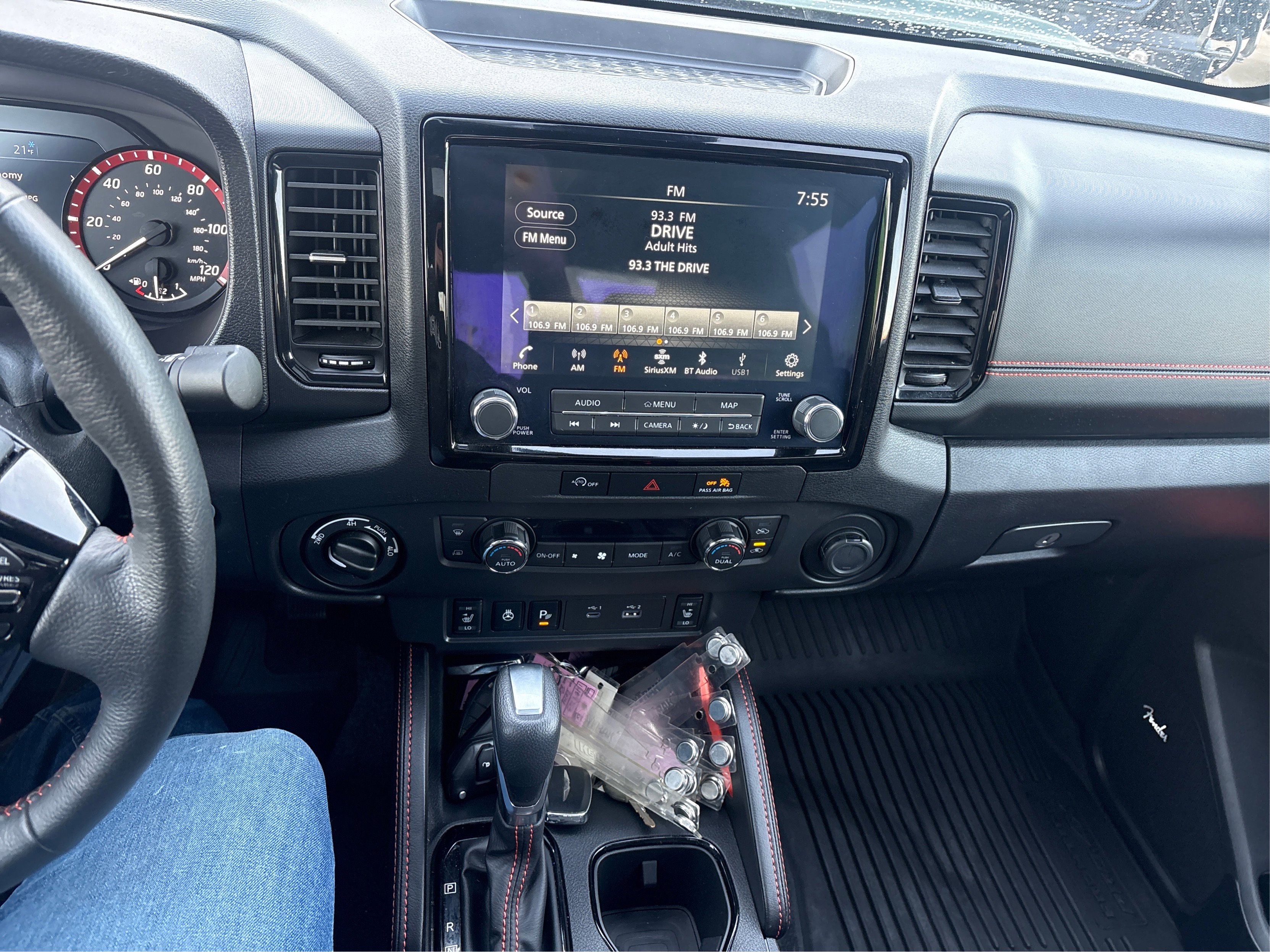 Used 2024 Nissan Frontier PRO-4X w/ Pro Premium Package image 16