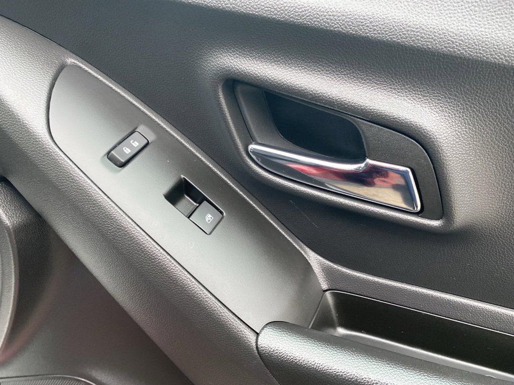 Certified 2022 Chevrolet Trax LT w/ Driver Confidence Package image 12