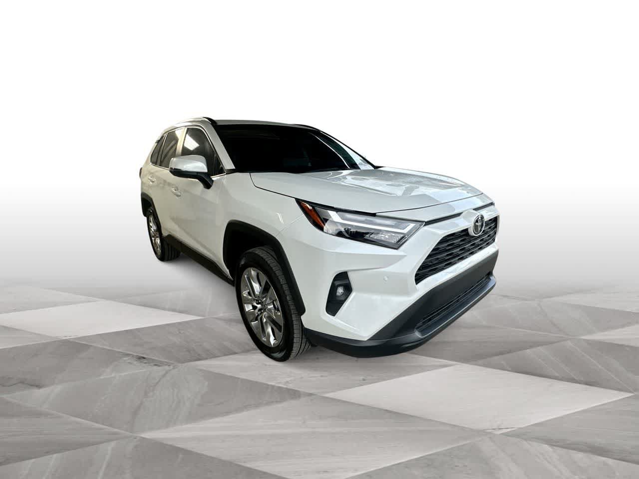 Used 2025 Toyota RAV4 XLE Premium AWD/4WD image 2