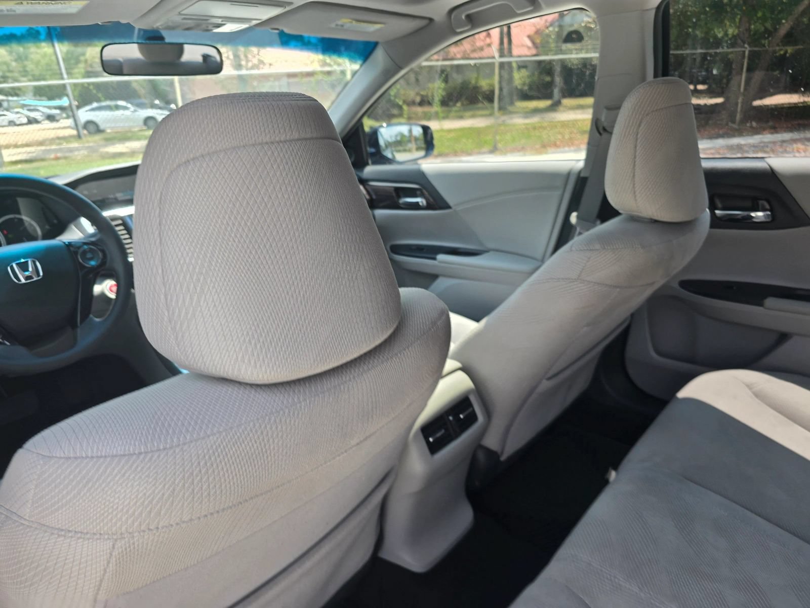 Used 2016 Honda Accord EX image 23