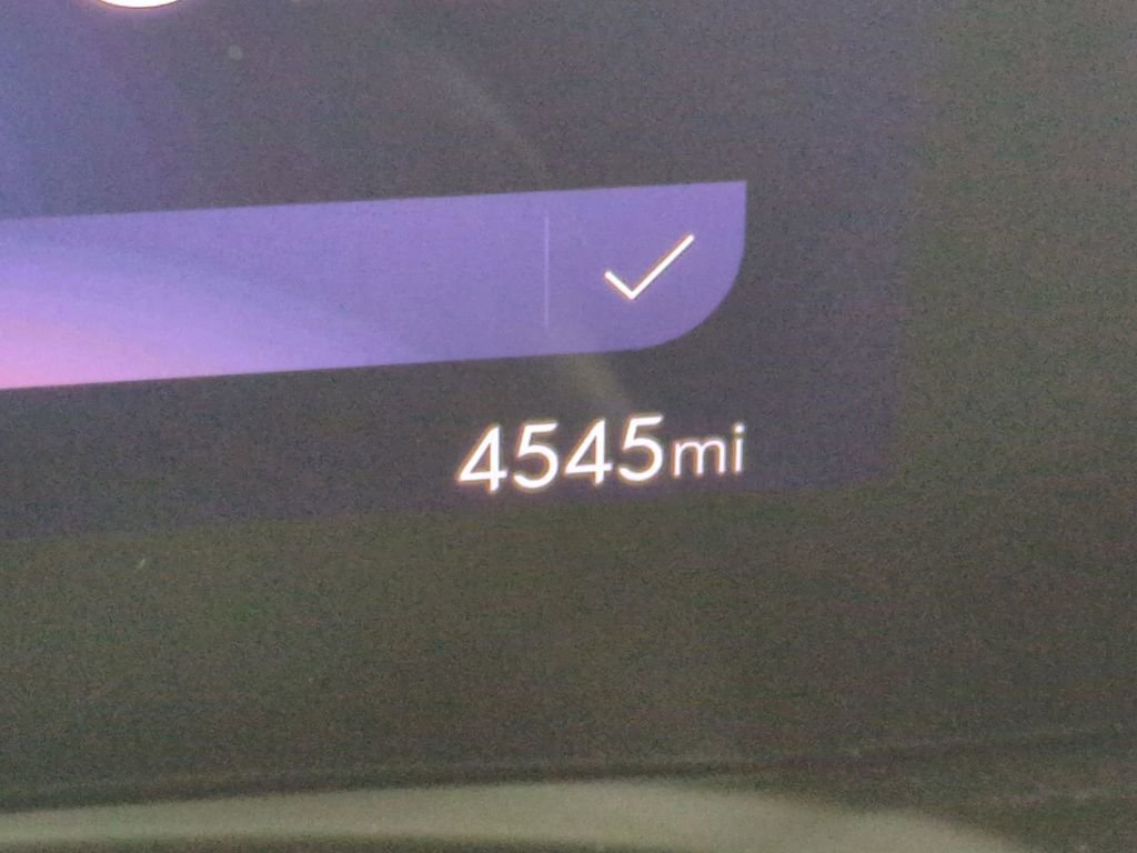 Used 2025 Buick Encore GX Avenir w/ Avenir Technology Package image 35