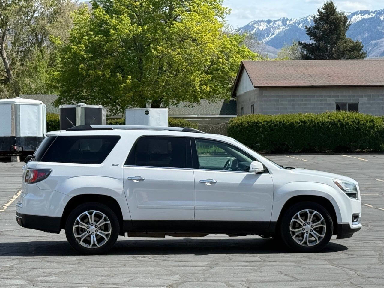 Used 2016 GMC Acadia SLT w/ Open Road Package image 4