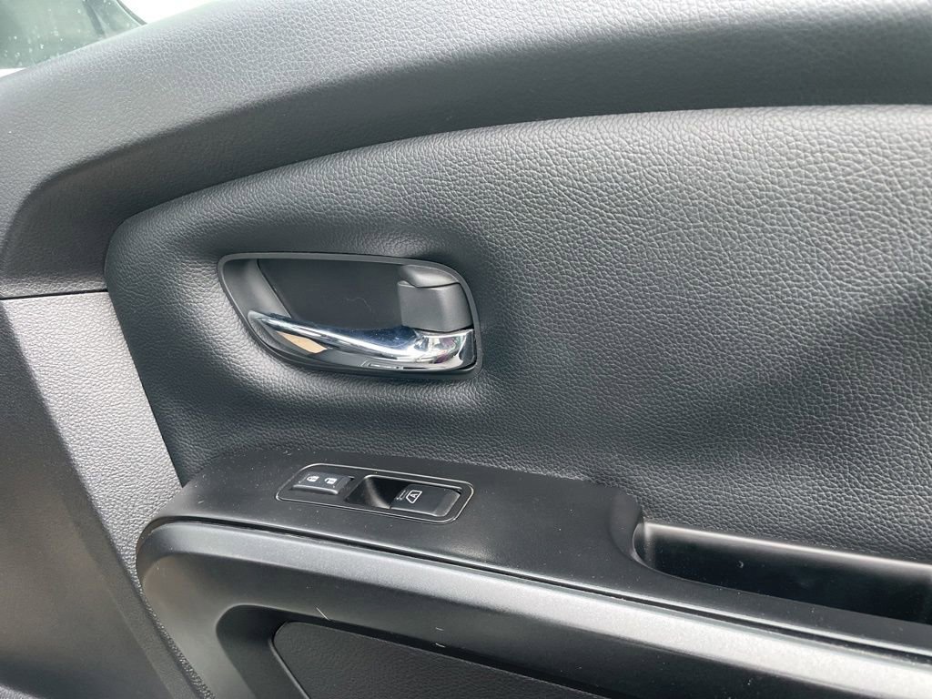 Used 2023 Nissan Titan PRO-4X image 28